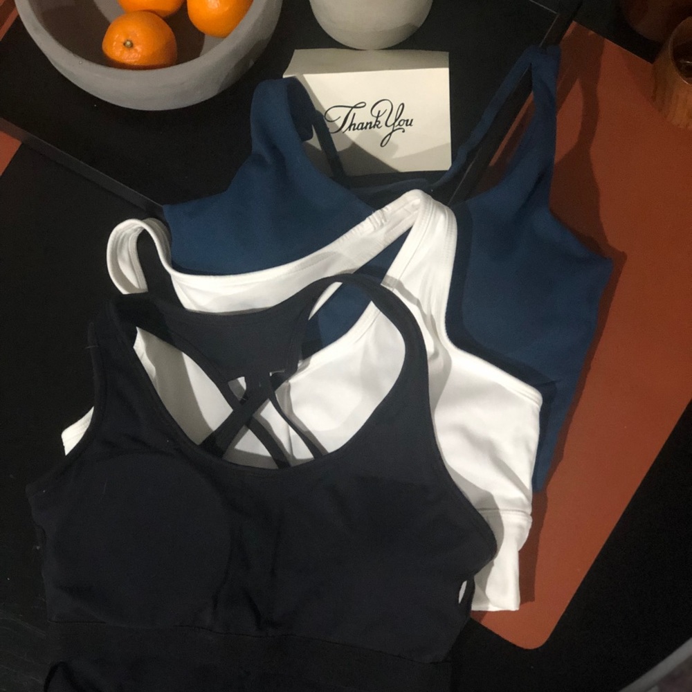 3 Sports bras